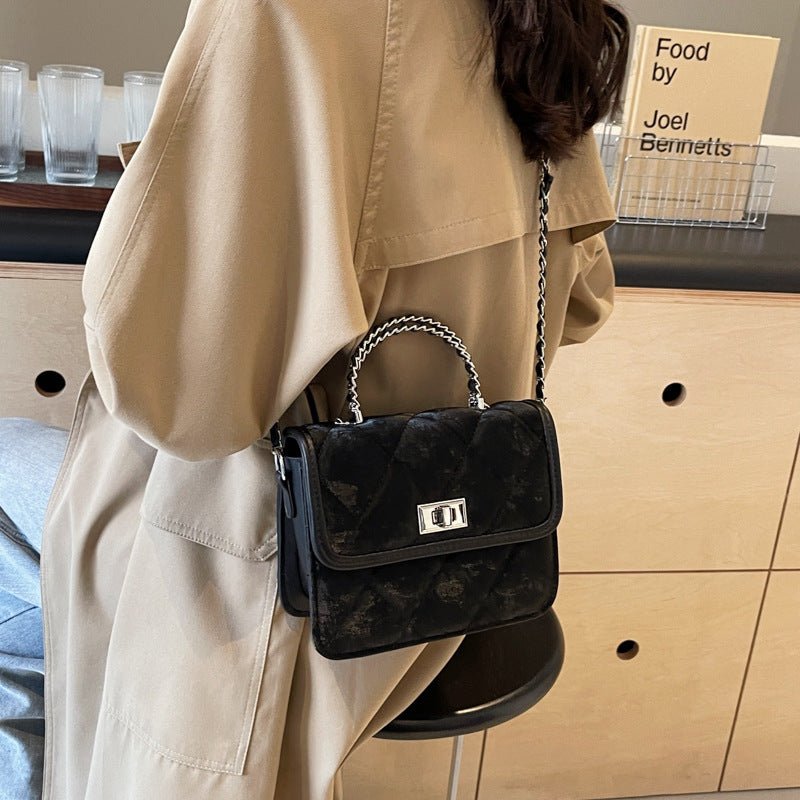 Women's Portable Diamond Chain Messenger Bag - Zambeel